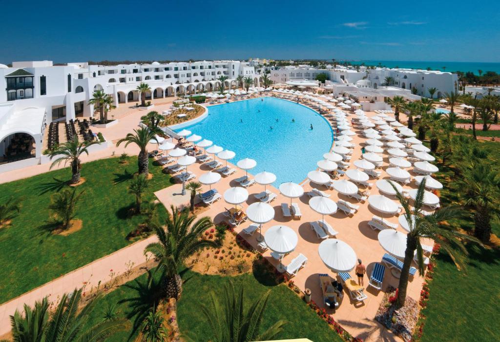 Club Palm Azur